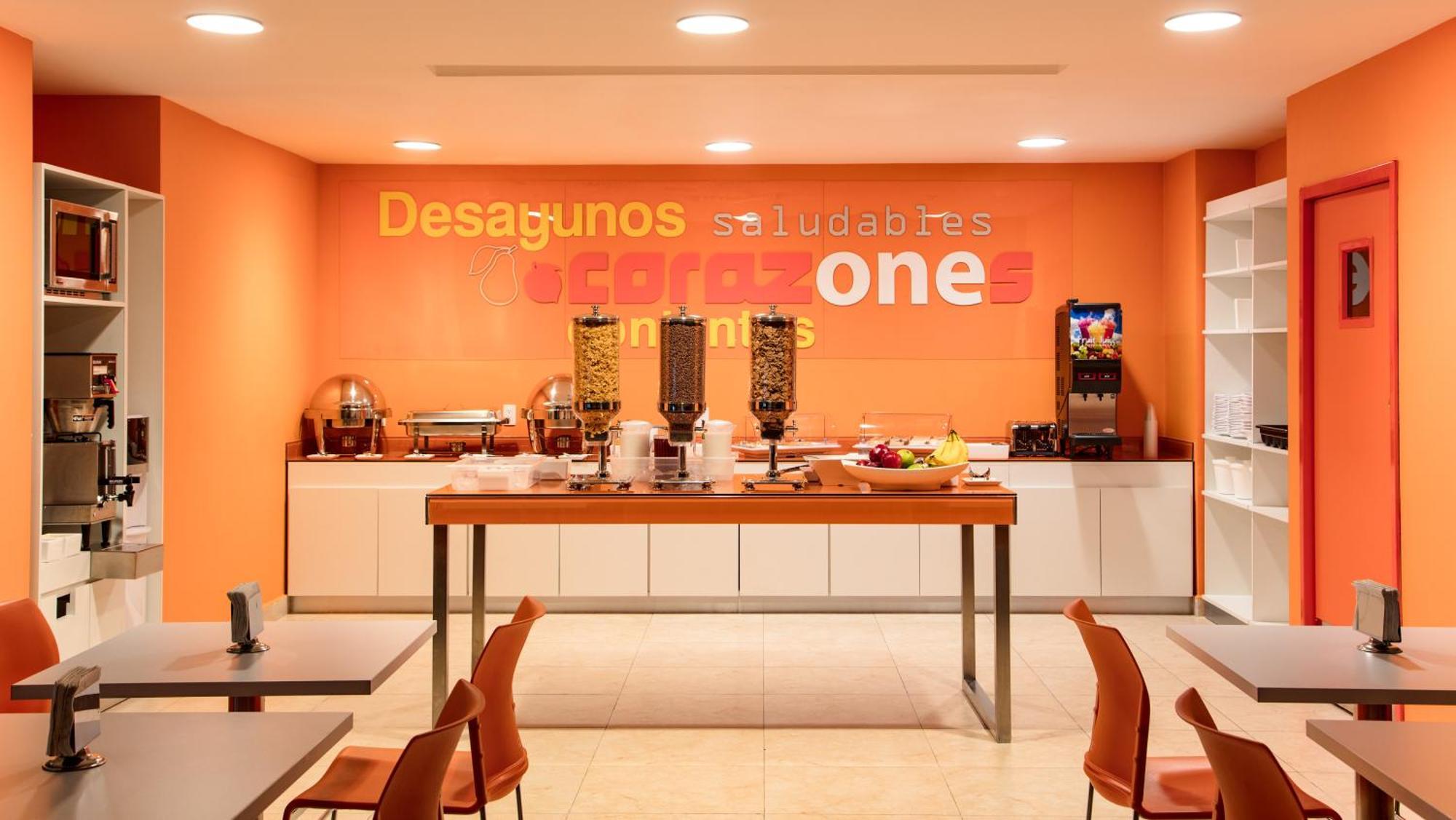 One Irapuato Hotel ภายนอก รูปภาพ