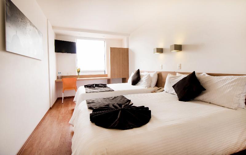 One Irapuato Hotel ภายนอก รูปภาพ